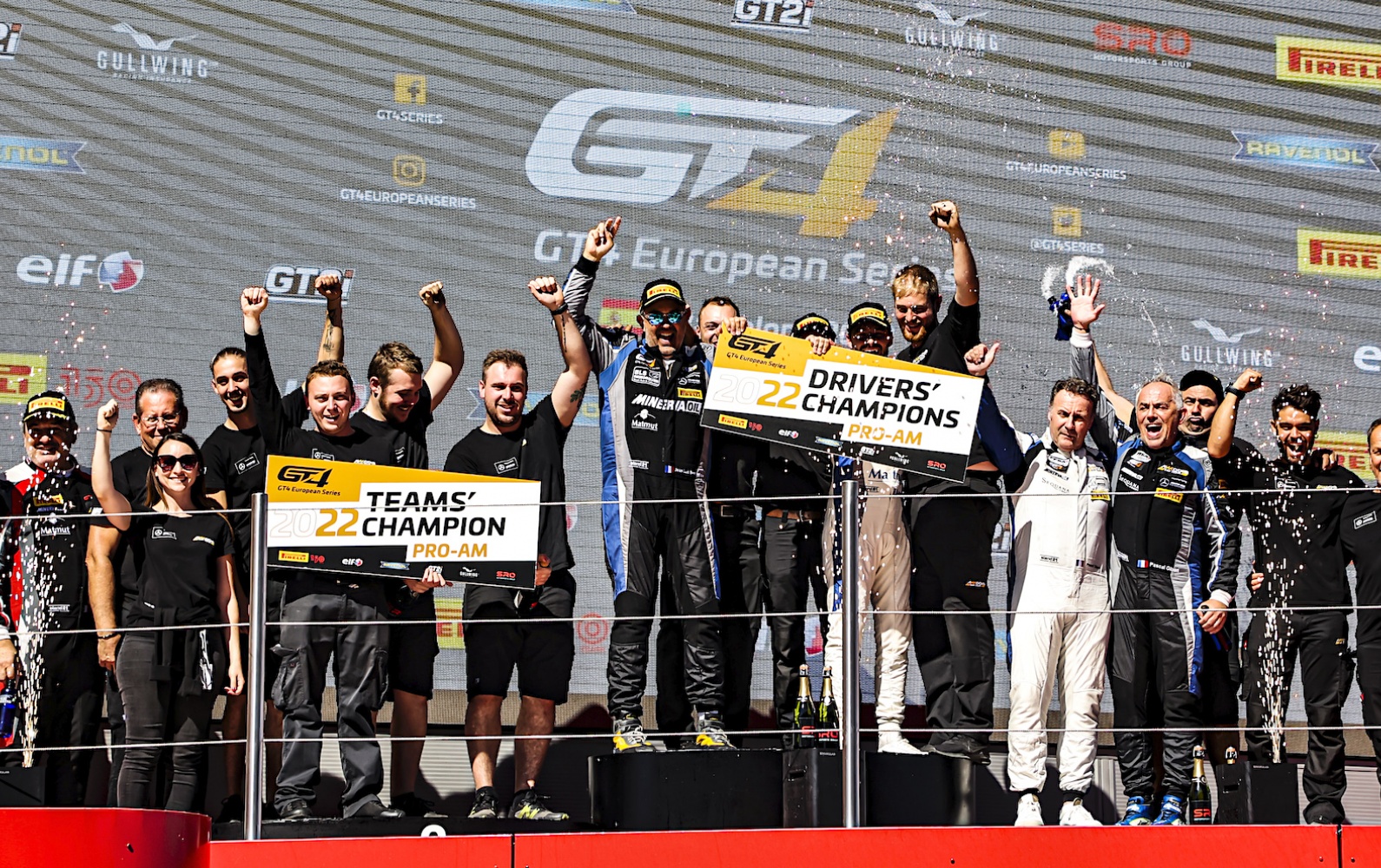 GT4 European Series (Barcelona) - Three crowns and a vice-champion title!