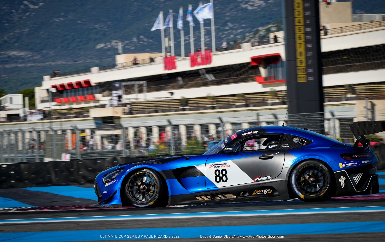 Ultimate Cup Series 2022 (Endurance GT) - Sur le podium du championnat!